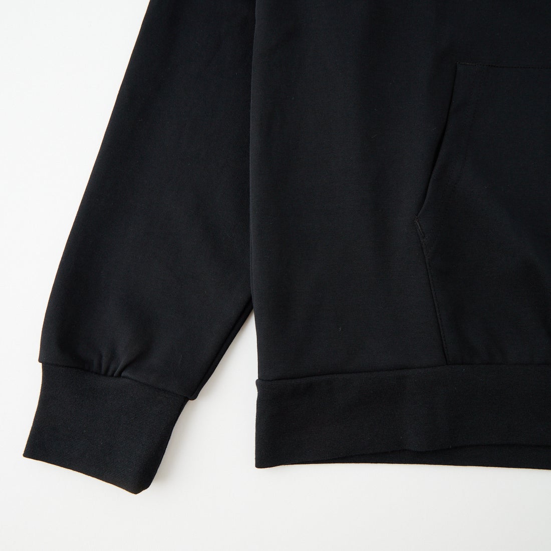 PARIS SAINT-GERMAN [パリ・サンジェルマン] プルオーバー スウェットフーディー [PS0626FW0001] BLACK