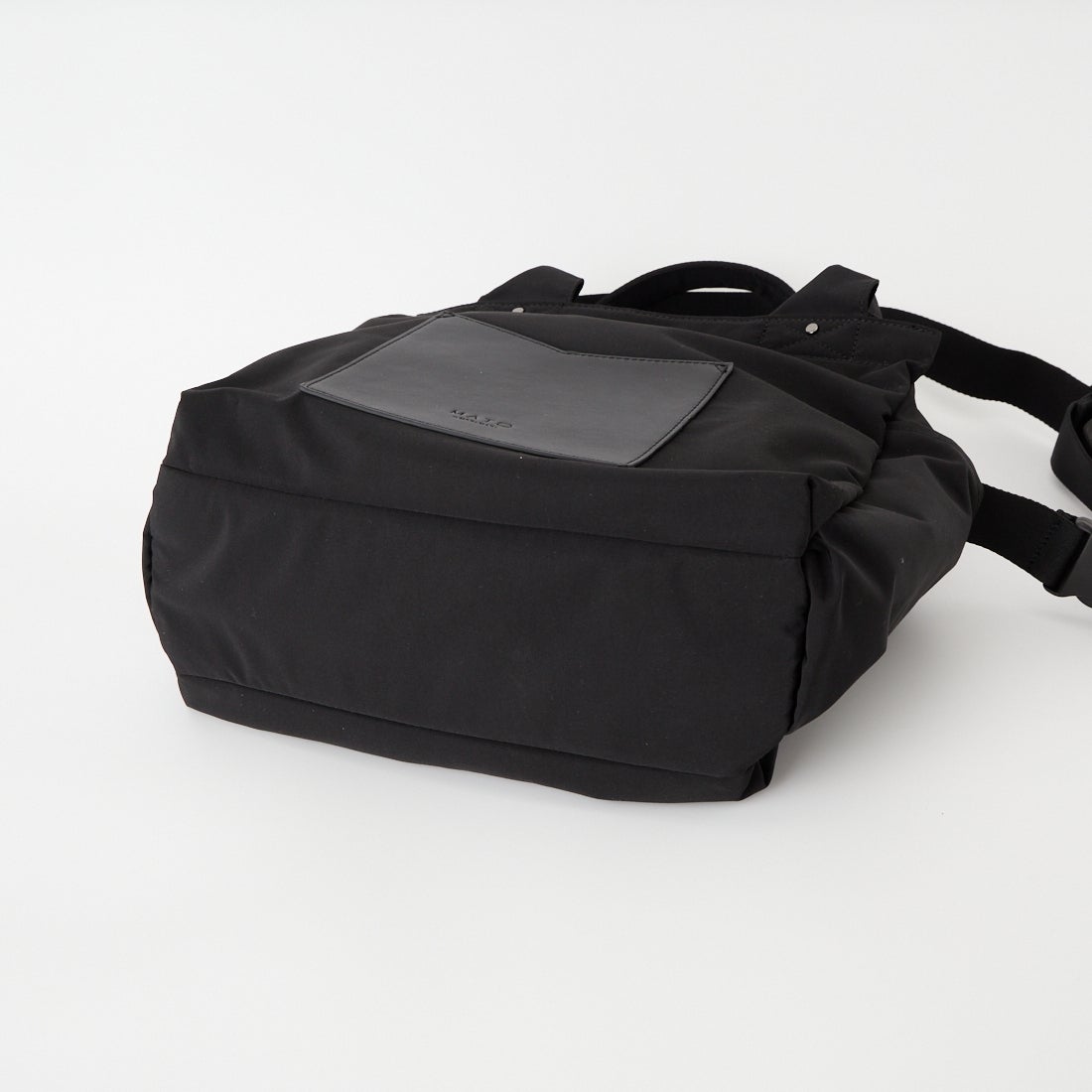 MATO by MARLMARL [マトーバイマールマール] 天ファスナー付き防水ペアレンツトートバッグ M [DOLLY-TOTE-BAG-M] BLACK