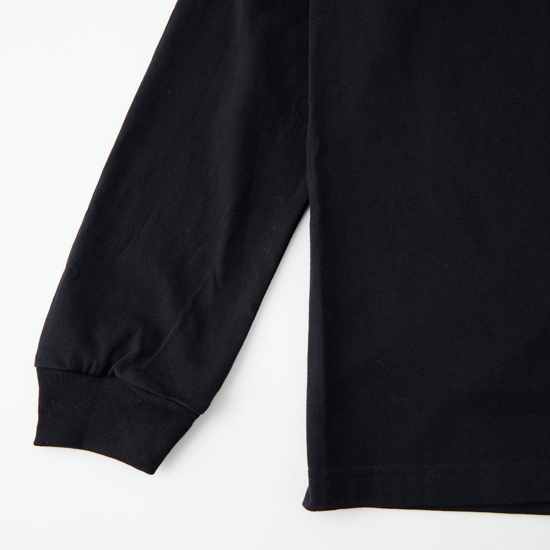 Hanes [ヘインズ] BEEFY-T クルーネックロングスリーブTシャツ [HM4-D001] 090 BLACK
