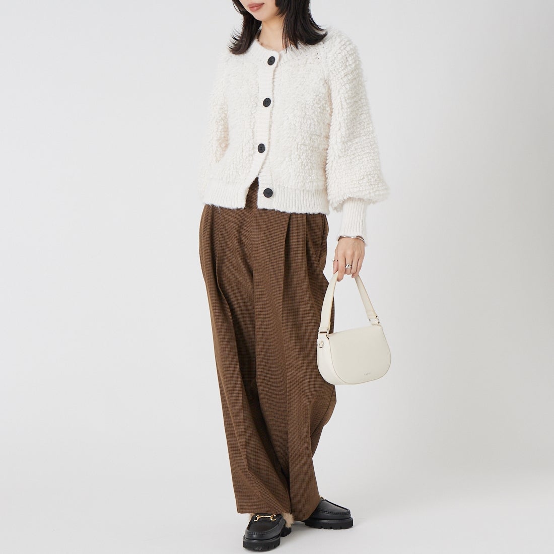 Noir Fabrik [ヌワールファブリック] 2WAYチャンキーニットカーディガン [12695-WG] IVORY &&モデル身長：162cm 着用サイズ：F&&
