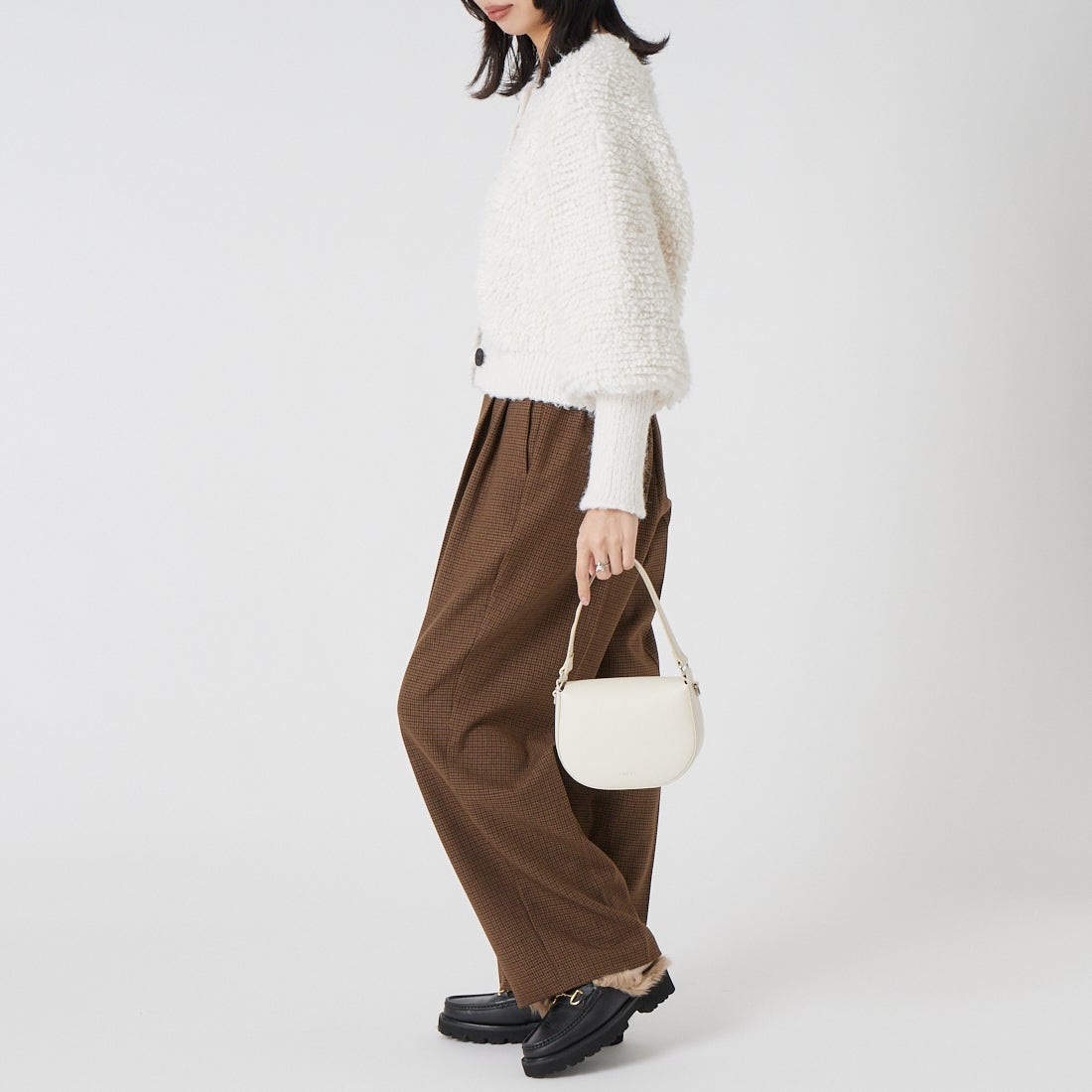 Noir Fabrik [ヌワールファブリック] 2WAYチャンキーニットカーディガン [12695-WG] IVORY &&モデル身長：162cm 着用サイズ：F&&