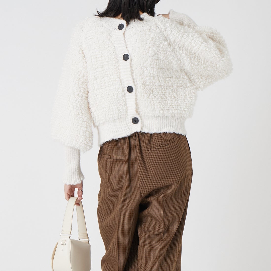 Noir Fabrik [ヌワールファブリック] 2WAYチャンキーニットカーディガン [12695-WG] IVORY &&モデル身長：162cm 着用サイズ：F&&