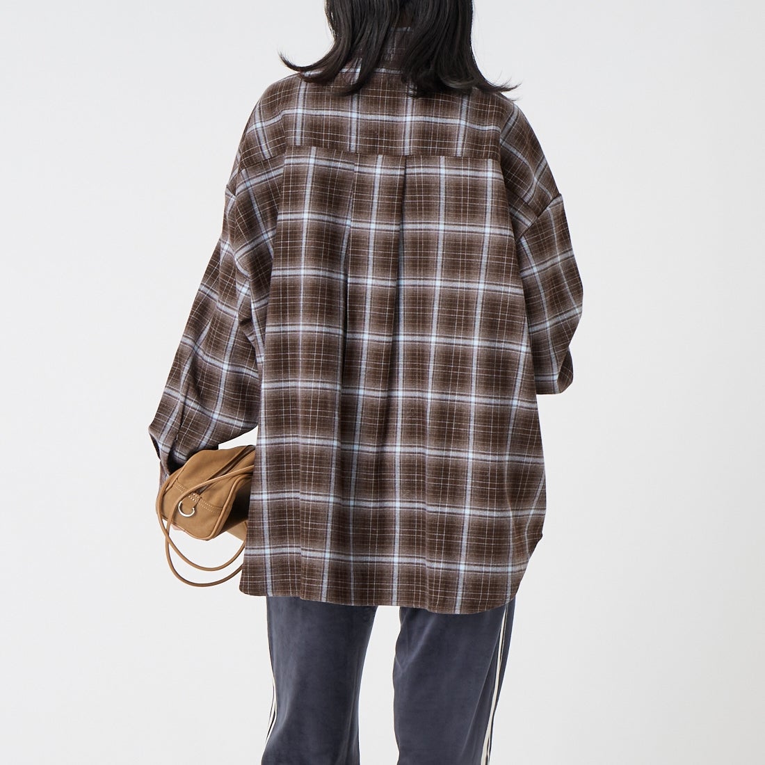 Jeans Factory Clothes [ジーンズファクトリークローズ] メンズライクビッグネルシャツ [IN16-SH-6] ﾌﾞﾗｳﾝ &&モデル身長：162cm 着用サイズ：F&&