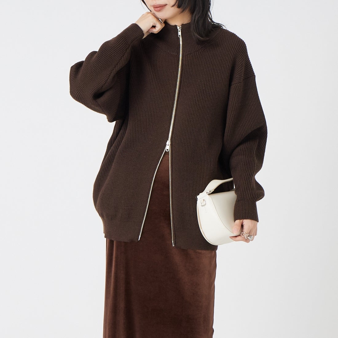 BROWN&&モデル身長：162cm 着用サイズ：38&&