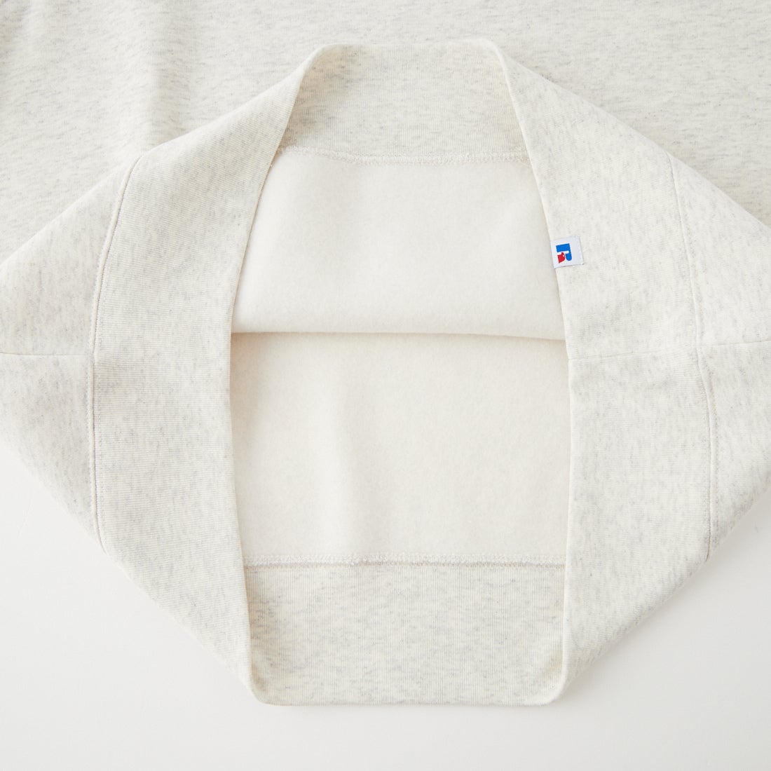 RUSSELL ATHLETIC [ラッセルアスレティック] 別注 フロッキーロゴ バックプリントスウェット [26AW-JFRU-01-JF] ASH