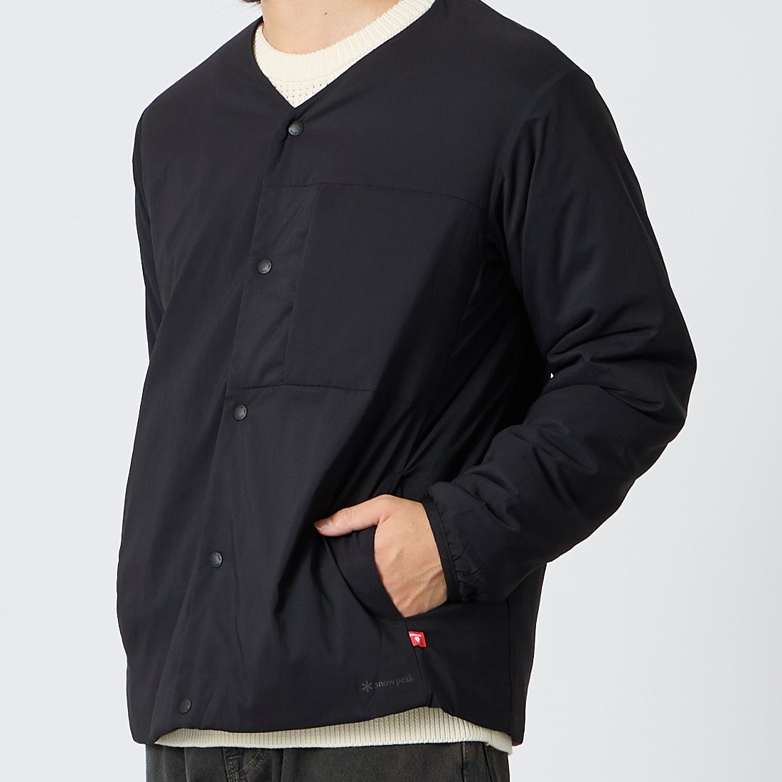 Snow Peak [スノーピーク] Flexible Insulated インサレーションカーディガン [100261JK11] BLACK &&モデル身長：175cm 着用サイズ：M&&