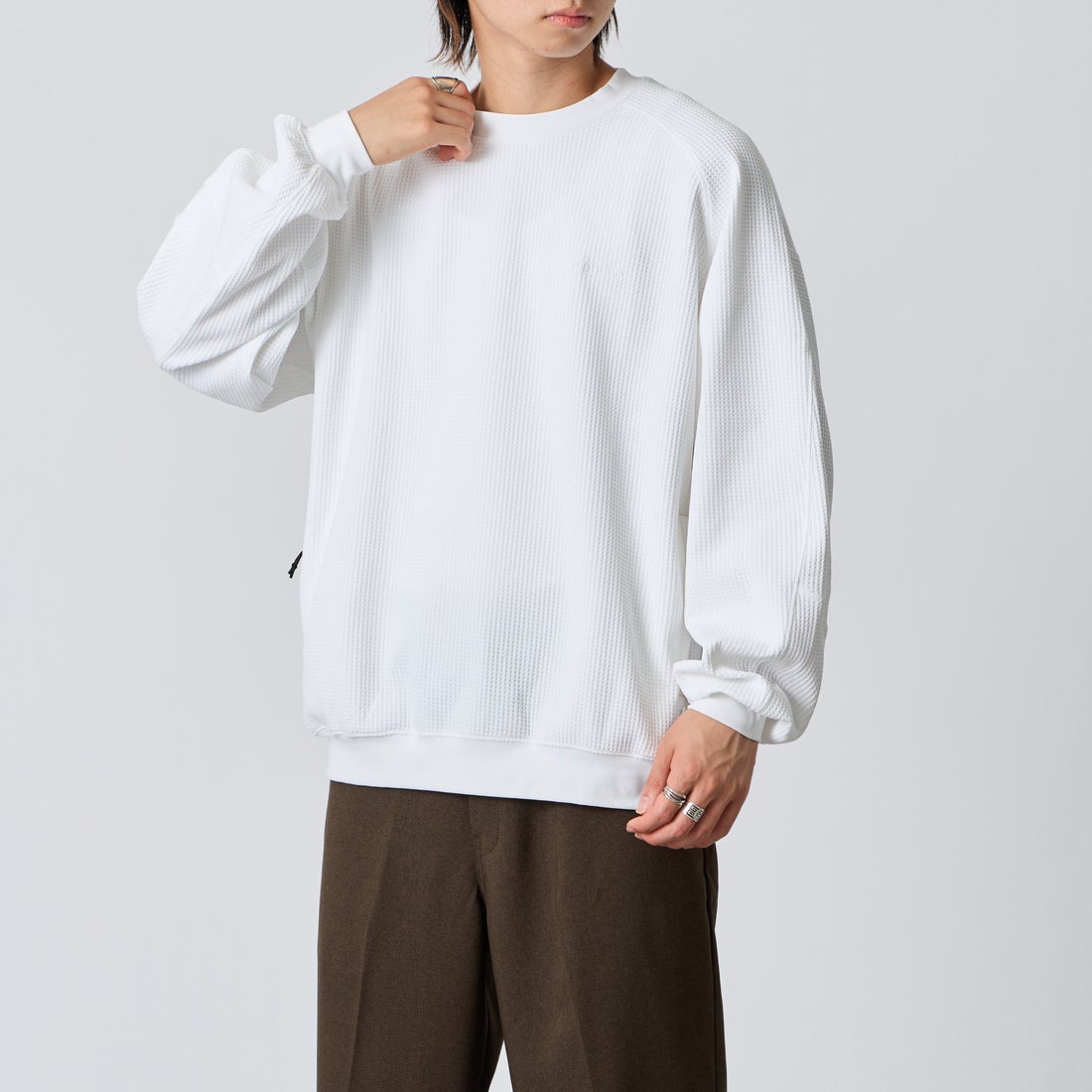 WHITE&&モデル身長：177cm 着用サイズ：L&&