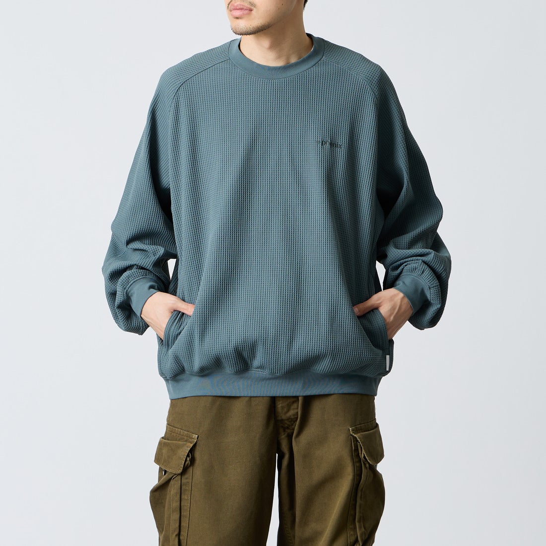 +phenix [プラスフェニックス] 別注 ワッフル ロングスリーブTシャツ [POT-26037IN-JF] SAX &&モデル身長：168cm 着用サイズ：L&&