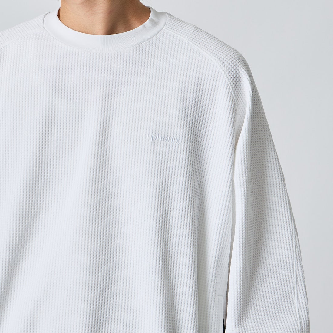 +phenix [プラスフェニックス] 別注 ワッフル ロングスリーブTシャツ [POT-26037IN-JF] WHITE &&モデル身長：177cm 着用サイズ：L&&