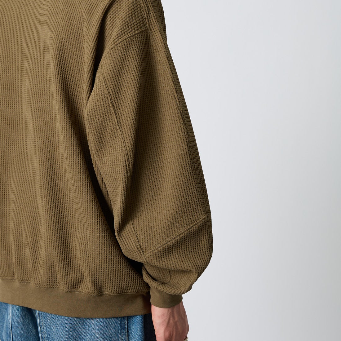 +phenix [プラスフェニックス] 別注 ワッフル ロングスリーブTシャツ [POT-26037IN-JF] BROWN &&モデル身長：177cm 着用サイズ：L&&