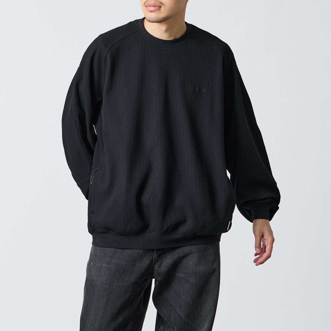 +phenix [プラスフェニックス] 別注 ワッフル ロングスリーブTシャツ [POT-26037IN-JF] BLACK &&モデル身長：168cm 着用サイズ：L&&