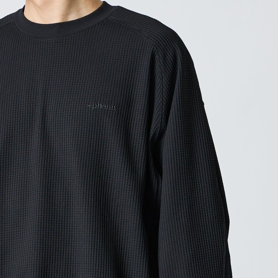 +phenix [プラスフェニックス] 別注 ワッフル ロングスリーブTシャツ [POT-26037IN-JF] BLACK &&モデル身長：168cm 着用サイズ：L&&