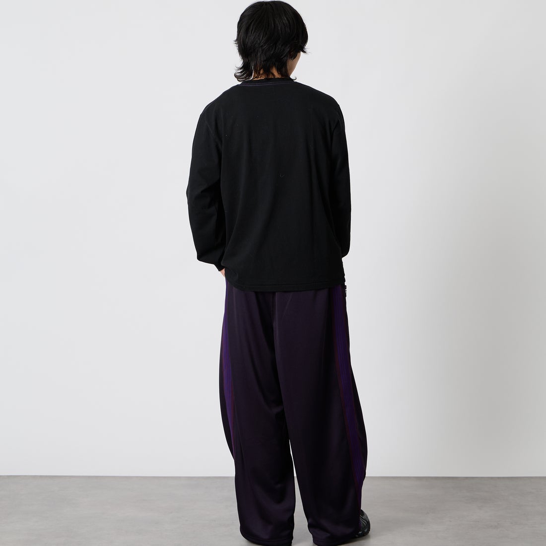 Needles [ニードルズ] ロングスリーブポケットTシャツ [TY398] F BLACK &&モデル身長：177cm 着用サイズ：M&&