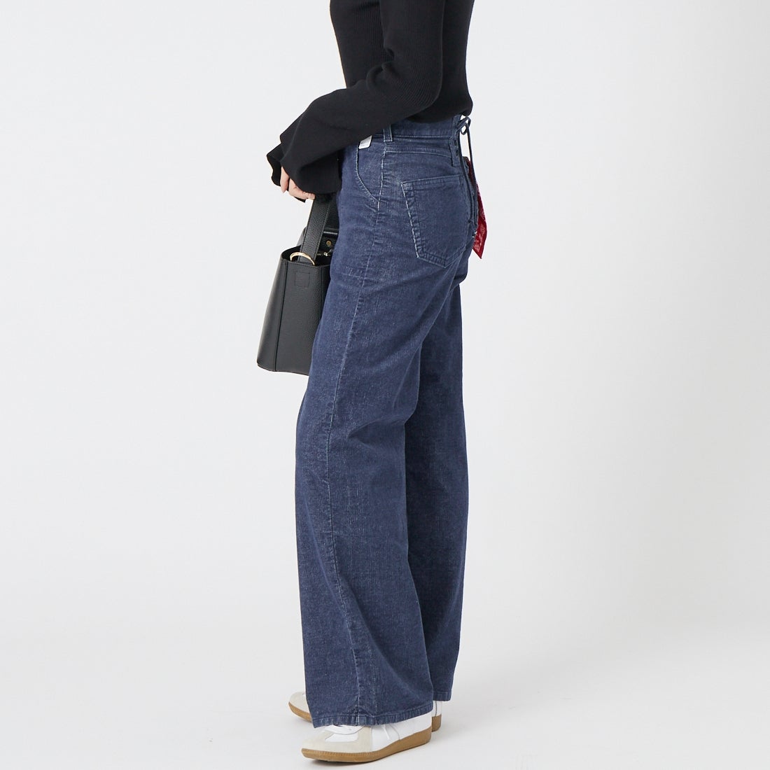 SOMETHING [サムシング] LISA コーデュロイ レースアップワイドパンツ [SN580W] 2600 O.W &&モデル身長：162cm 着用サイズ：XS&&