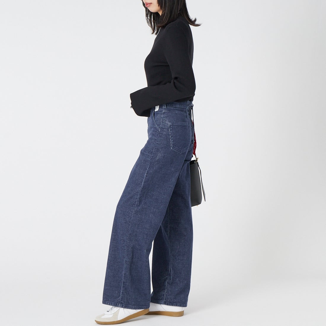 SOMETHING [サムシング] LISA コーデュロイ レースアップワイドパンツ [SN580W] 2600 O.W &&モデル身長：162cm 着用サイズ：XS&&