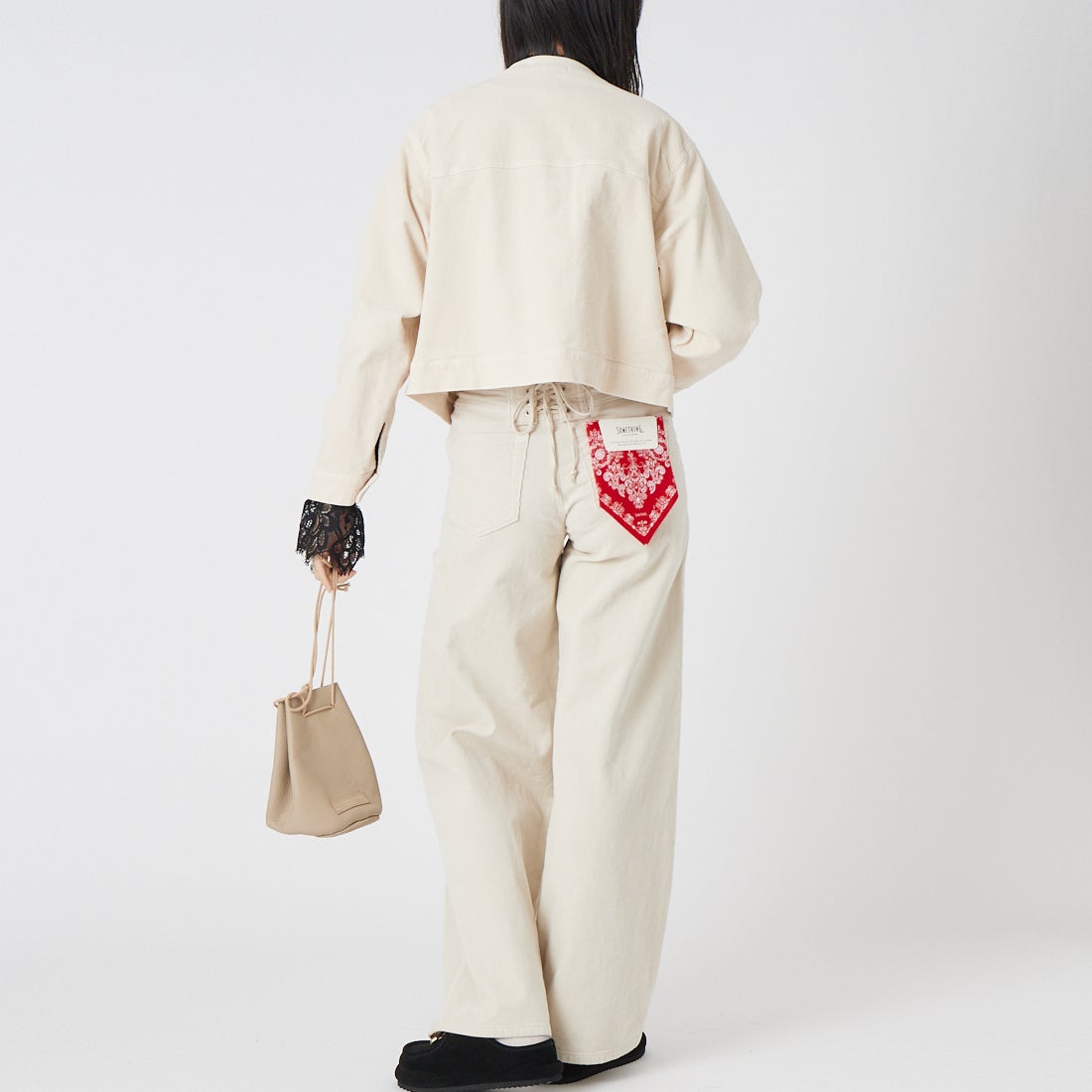 SOMETHING [サムシング] LISA コーデュロイ レースアップワイドパンツ [SN580W] 2634 IVORY &&モデル身長：162cm 着用サイズ：XS&&