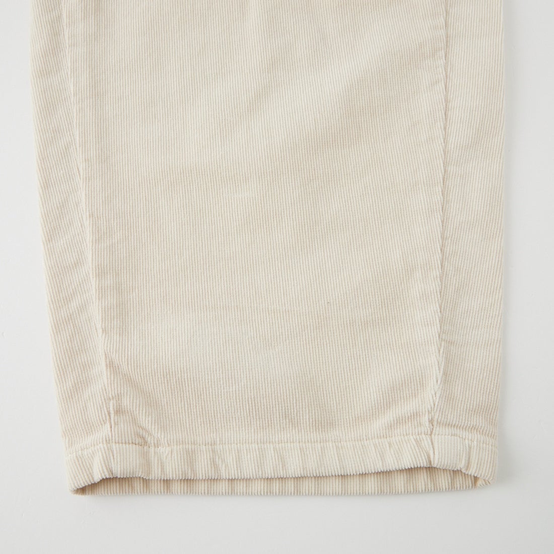 SOMETHING [サムシング] ベルト付き タックカーブワイドパンツ [SN708W] 2634 IVORY