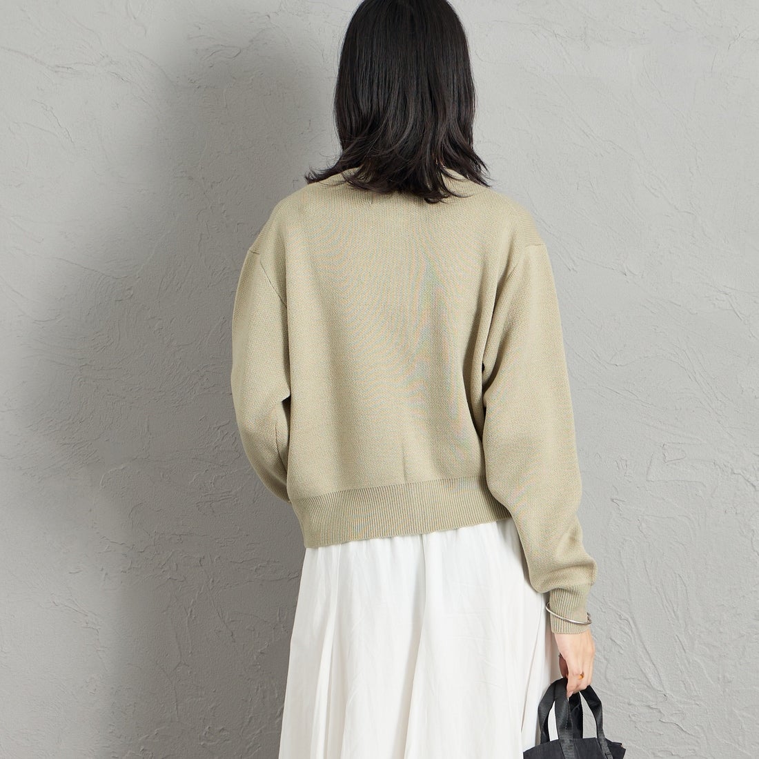 KELTY [ケルティ] 別注 ワンポイントロゴ クルーネックニットカーディガン [KE263W30IN01-JF] SAGE &&モデル身長：162cm 着用サイズ：M&&