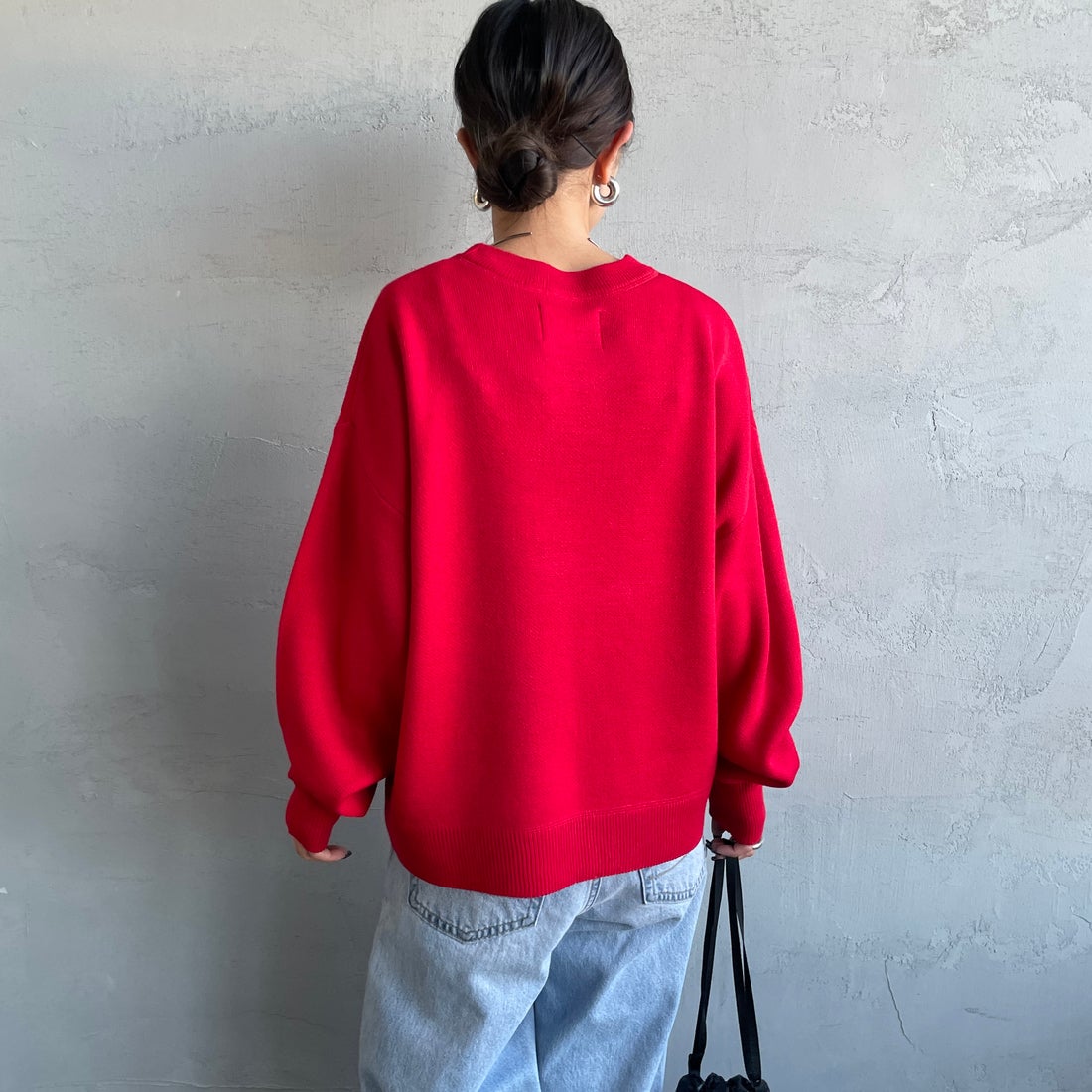 KELTY [ケルティ] 別注 ワンポイントロゴ スウェットライクニット [KE26W001-JF] RED &&モデル身長：150cm 着用サイズ：S&&