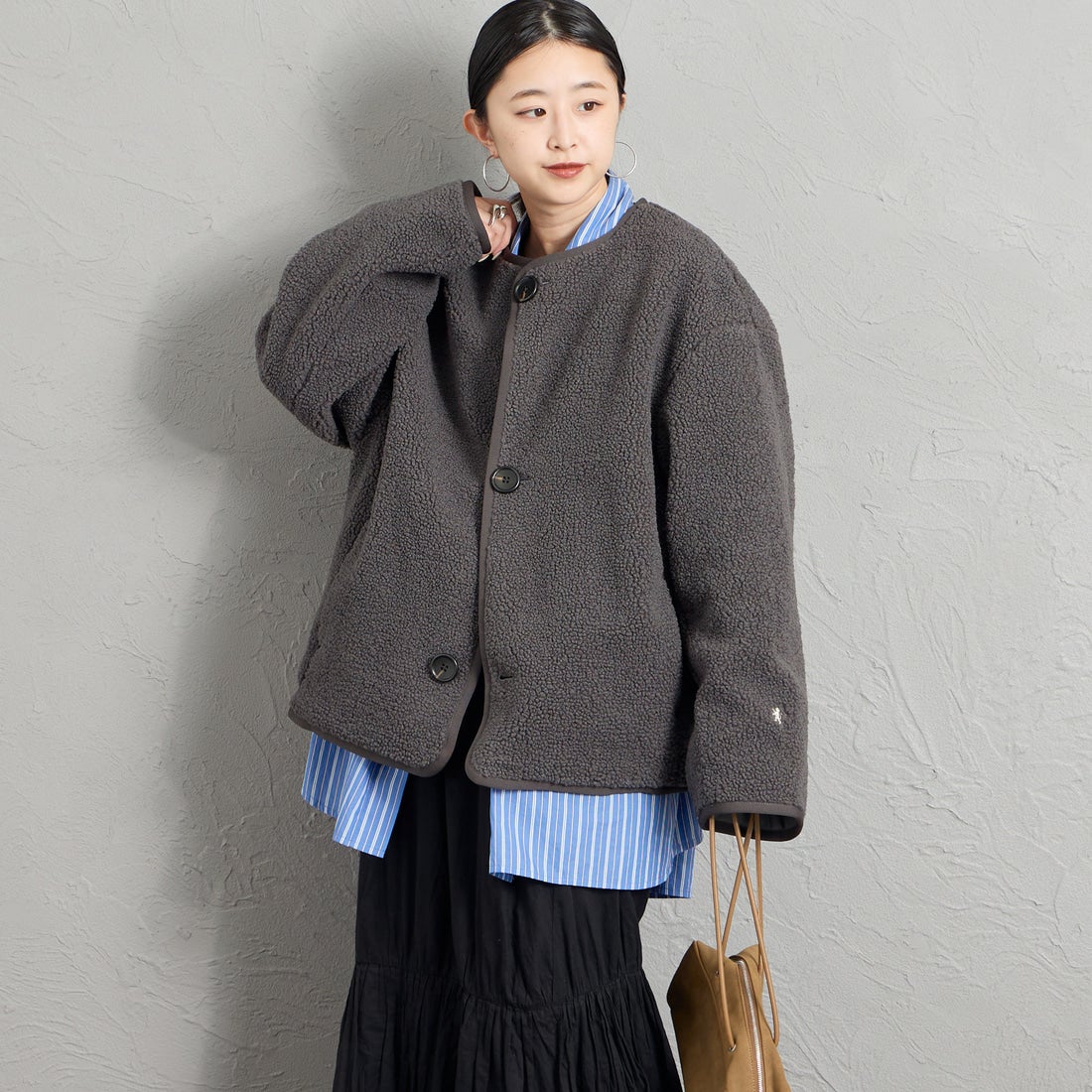 Gymphlex [ジムフレックス] ボア カラーレスジャケット [GY-A0851BOL] COAL GREY &&モデル身長：150cm 着用サイズ：14&&