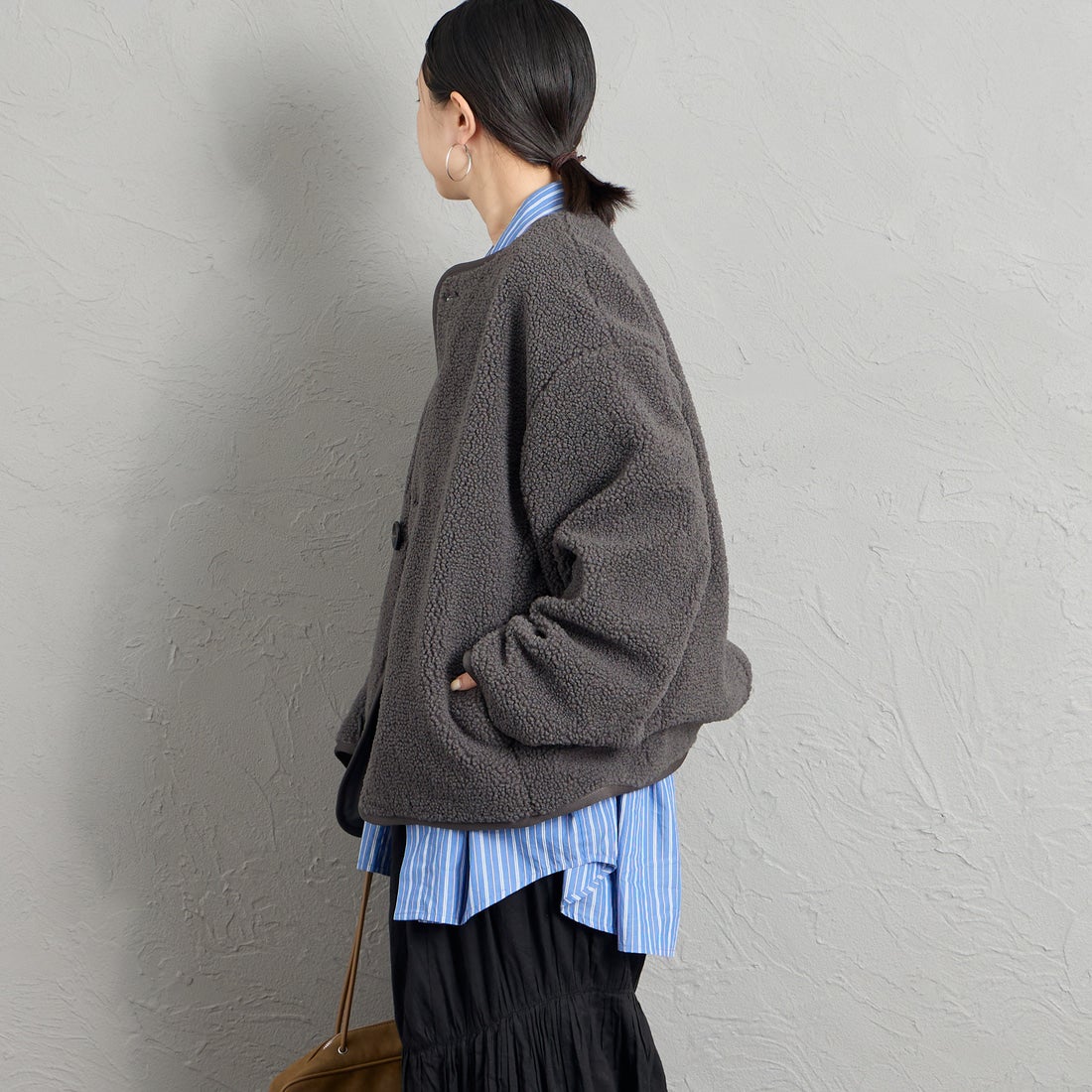 Gymphlex [ジムフレックス] ボア カラーレスジャケット [GY-A0851BOL] COAL GREY &&モデル身長：150cm 着用サイズ：14&&