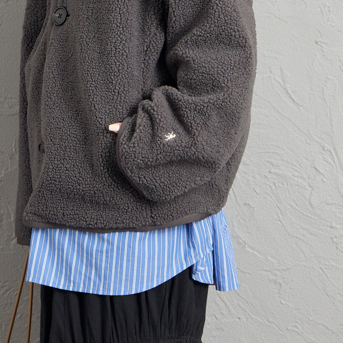 Gymphlex [ジムフレックス] ボア カラーレスジャケット [GY-A0851BOL] COAL GREY &&モデル身長：150cm 着用サイズ：14&&