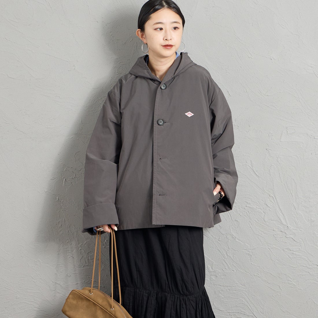 DANTON [ダントン] フードジャケット [DT-A0673KTF] CHARCOAL &&モデル身長：150cm 着用サイズ：36&&