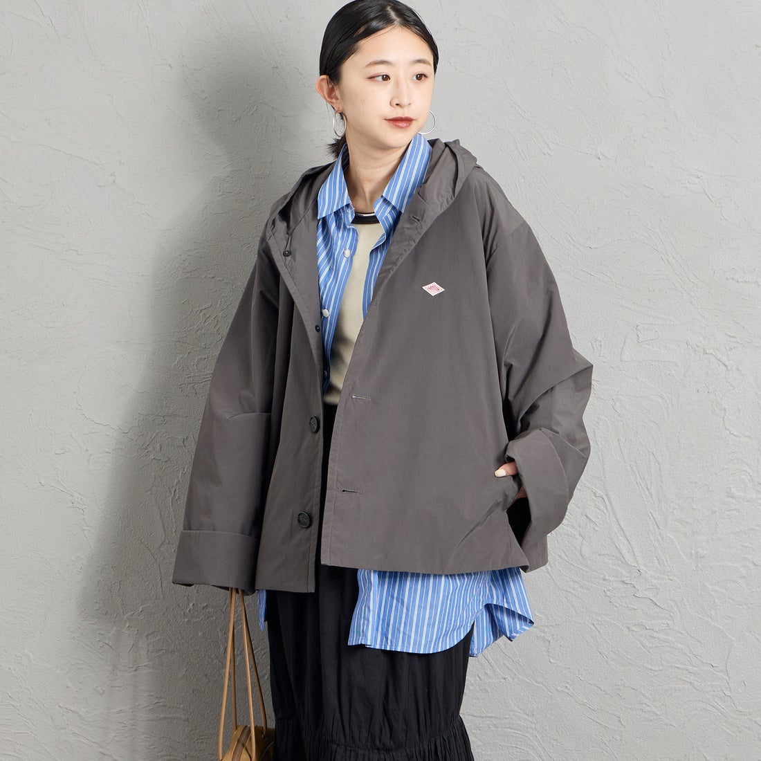 DANTON [ダントン] フードジャケット [DT-A0673KTF] CHARCOAL &&モデル身長：150cm 着用サイズ：36&&