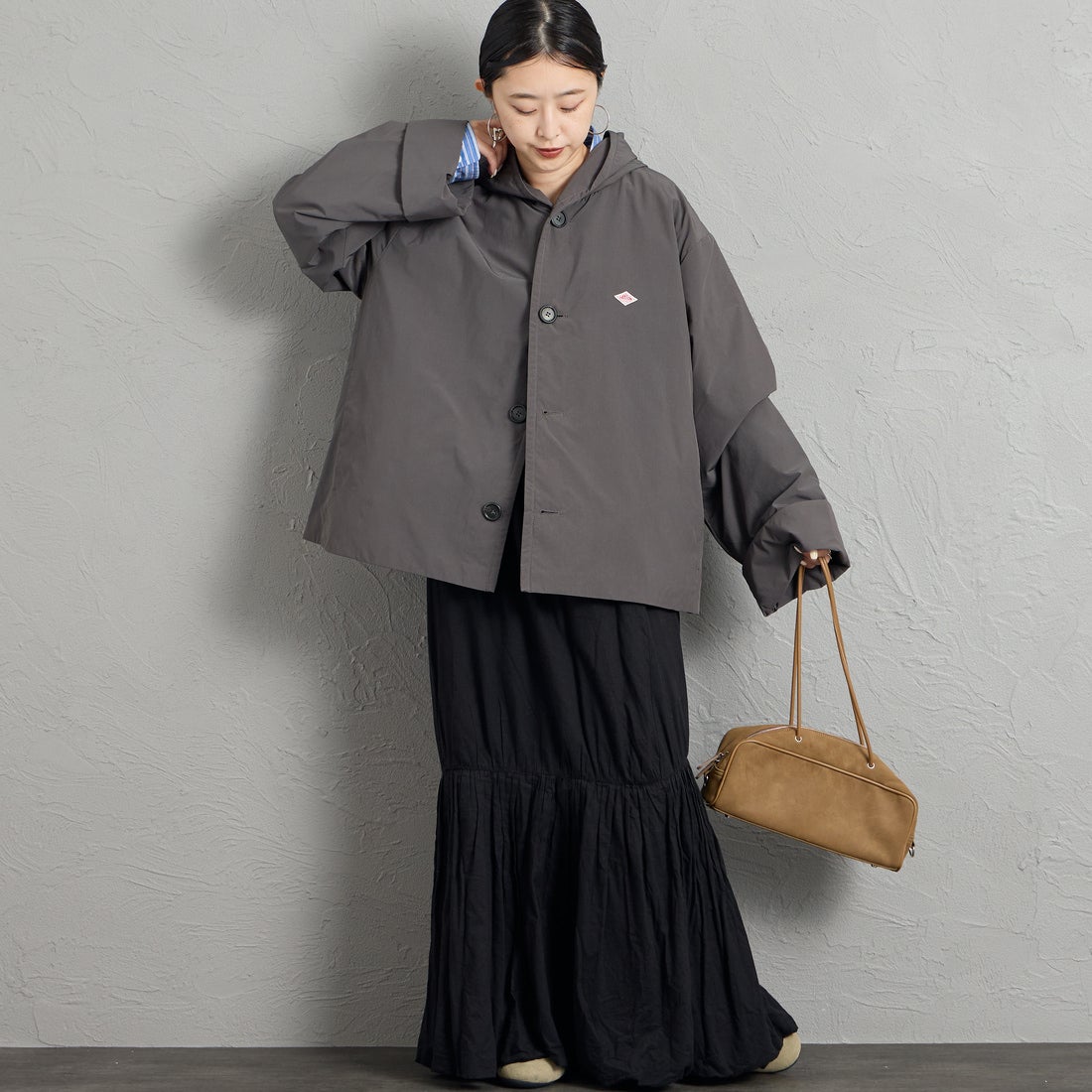DANTON [ダントン] フードジャケット [DT-A0673KTF] CHARCOAL &&モデル身長：150cm 着用サイズ：36&&