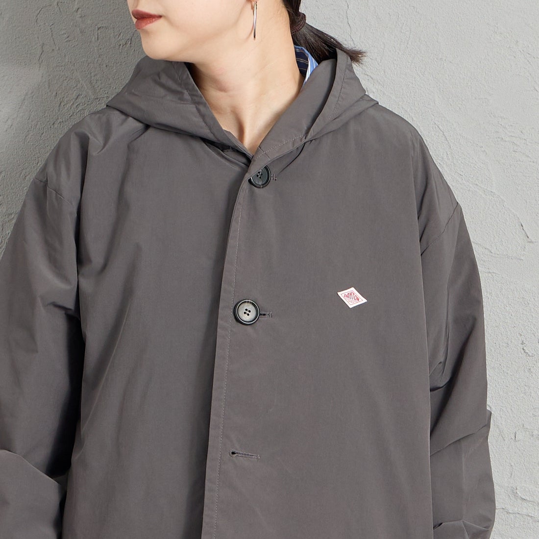DANTON [ダントン] フードジャケット [DT-A0673KTF] CHARCOAL &&モデル身長：150cm 着用サイズ：36&&