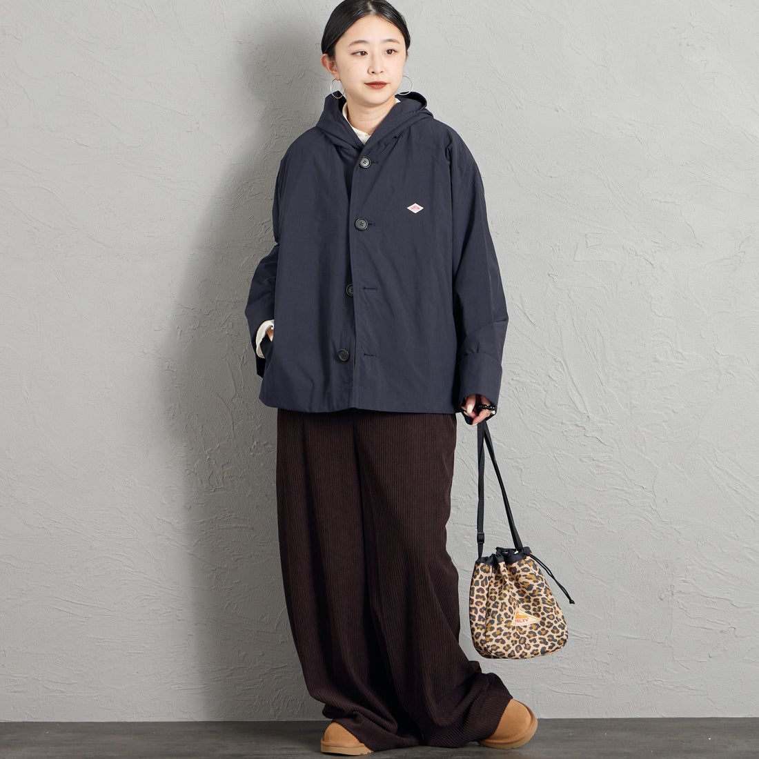 DANTON [ダントン] フードジャケット [DT-A0673KTF] NAVY &&モデル身長：150cm 着用サイズ：34&&
