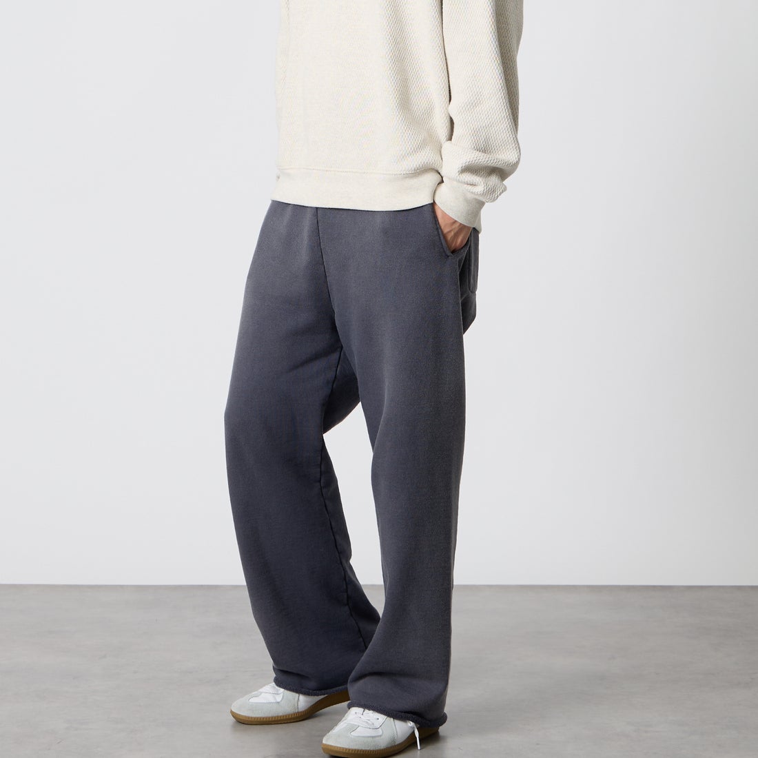 EGGPLANT&&モデル身長：177cm 着用サイズ：M&&