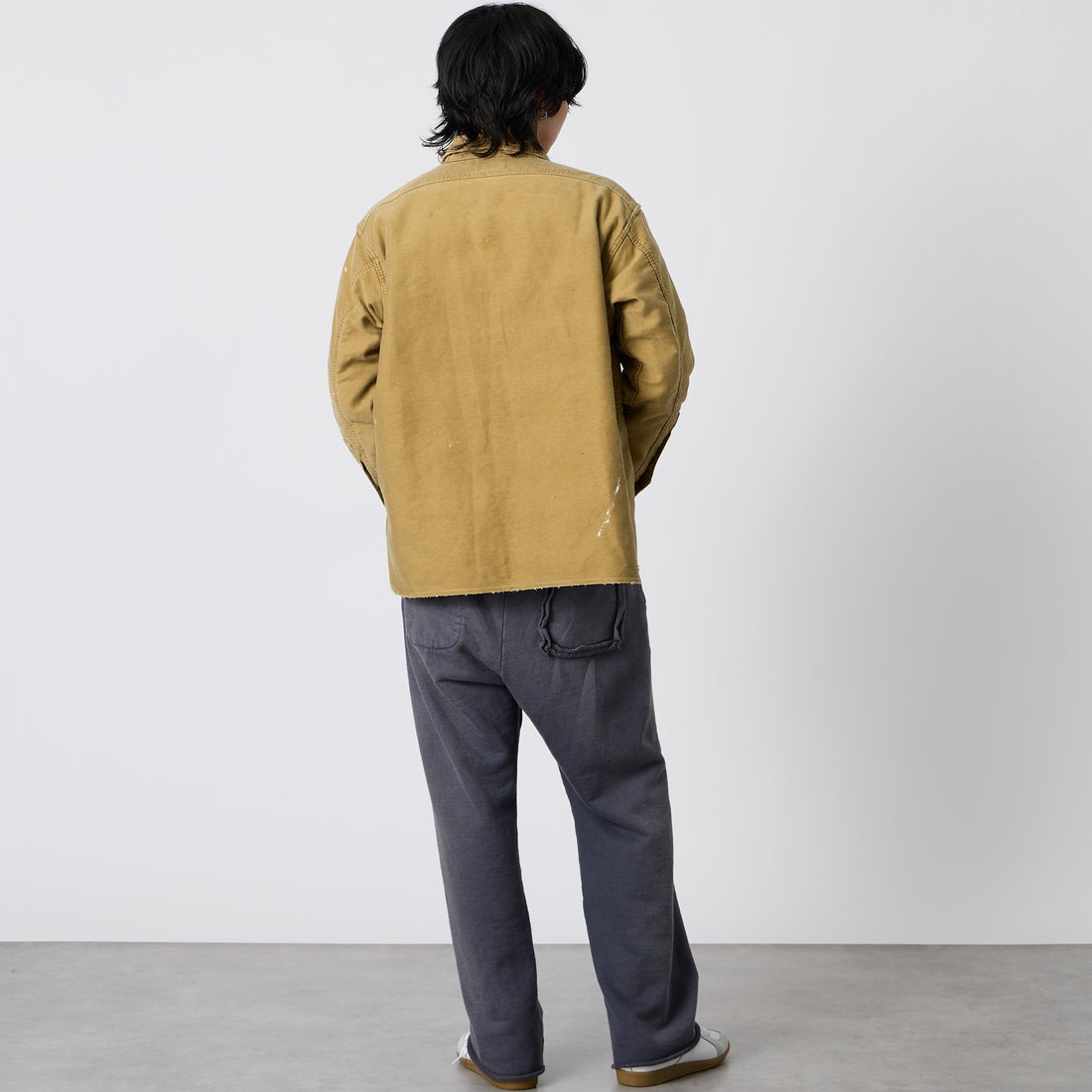 BOW WOW [バウワウ] ヘビーモールスキン ジップワークシャツ [BWU-HMWS] D.KHAKI &&モデル身長：177cm 着用サイズ：M&&