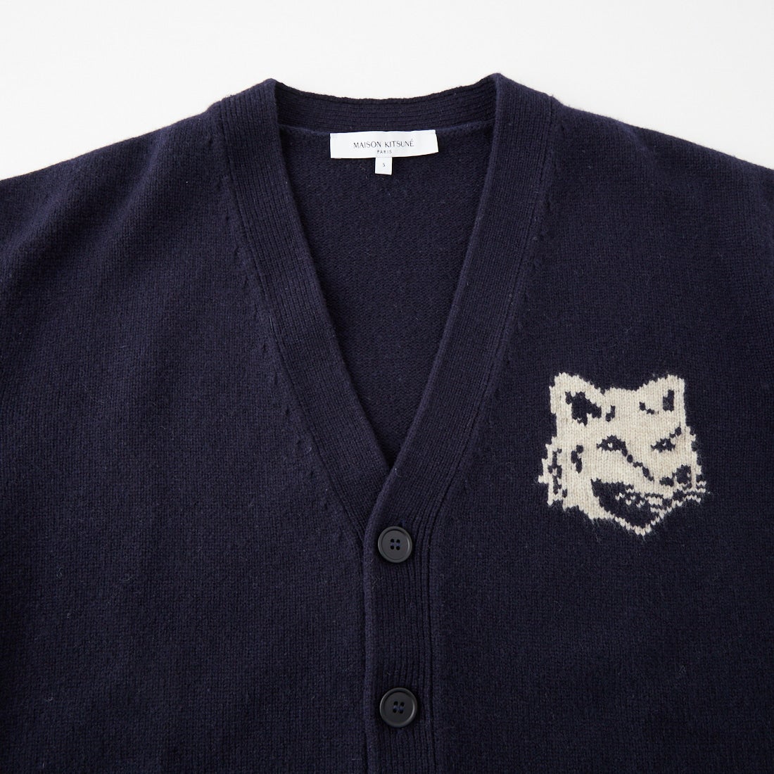 MAISON KITSUNE [メゾン キツネ] フォックスヘッド インターシャ メリノ カーディガン [PM00509KM0329] 0630 NAVY/