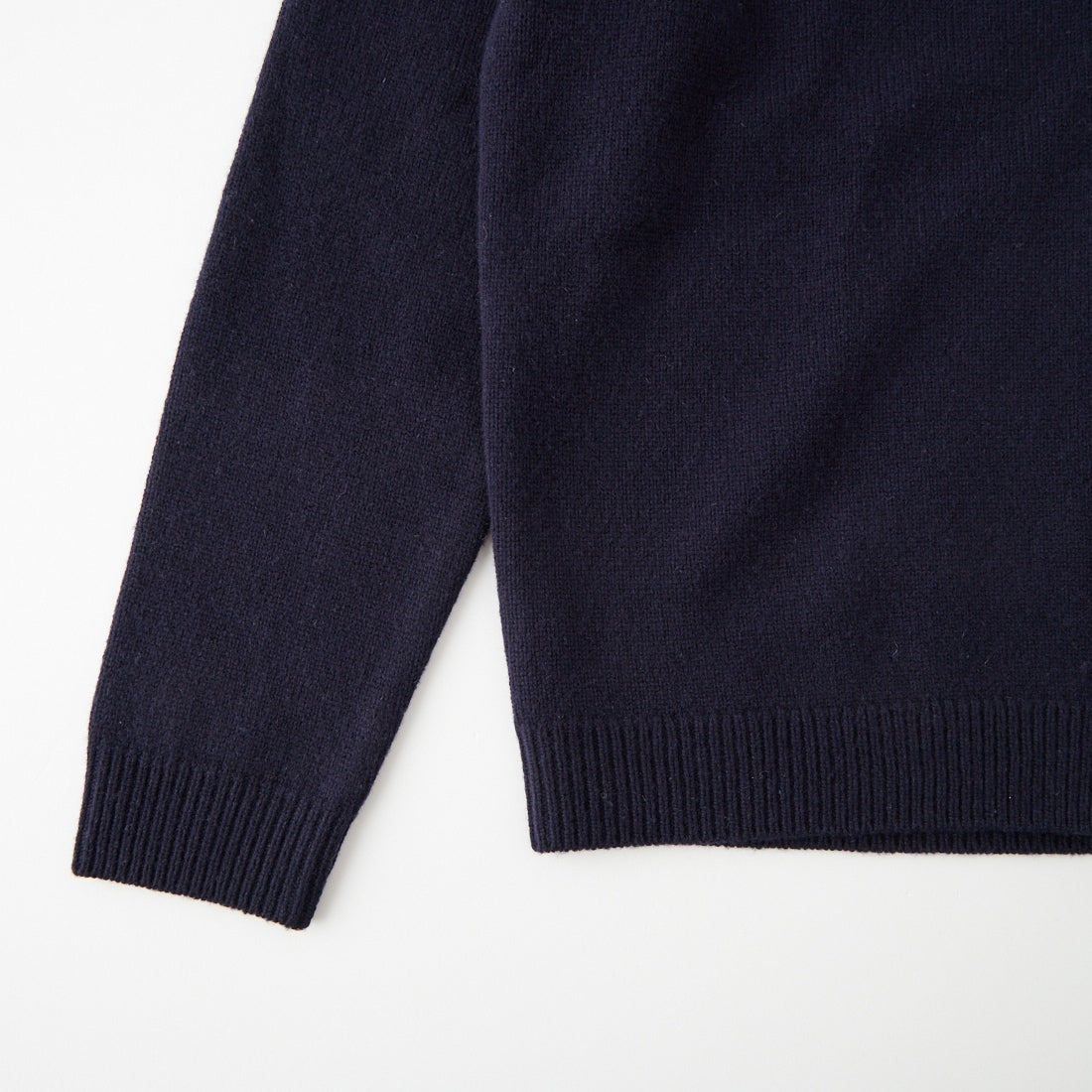 MAISON KITSUNE [メゾン キツネ] フォックスヘッド インターシャ メリノ カーディガン [PM00509KM0329] 0630 NAVY/