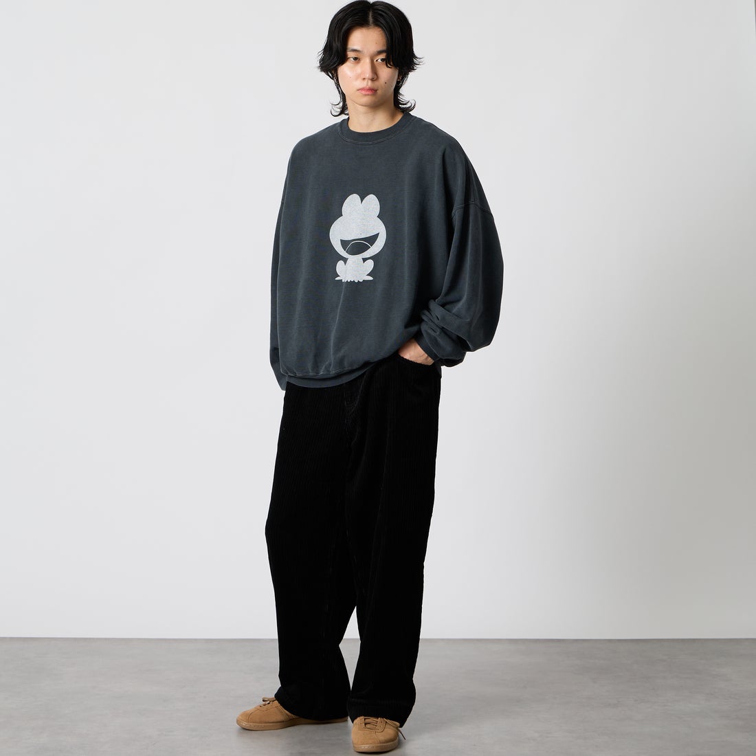 SEDAN ALL-PURPOSE [セダン オールパーパス] CORDUROY BAGGY JEANS [SD26F-PT06] BLACK &&モデル身長：177cm 着用サイズ：M&&