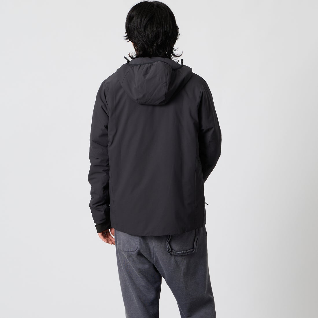 patagonia [パタゴニア] ナノエア ライト フーディ [82880] INBK &&モデル身長：177cm 着用サイズ：M&&