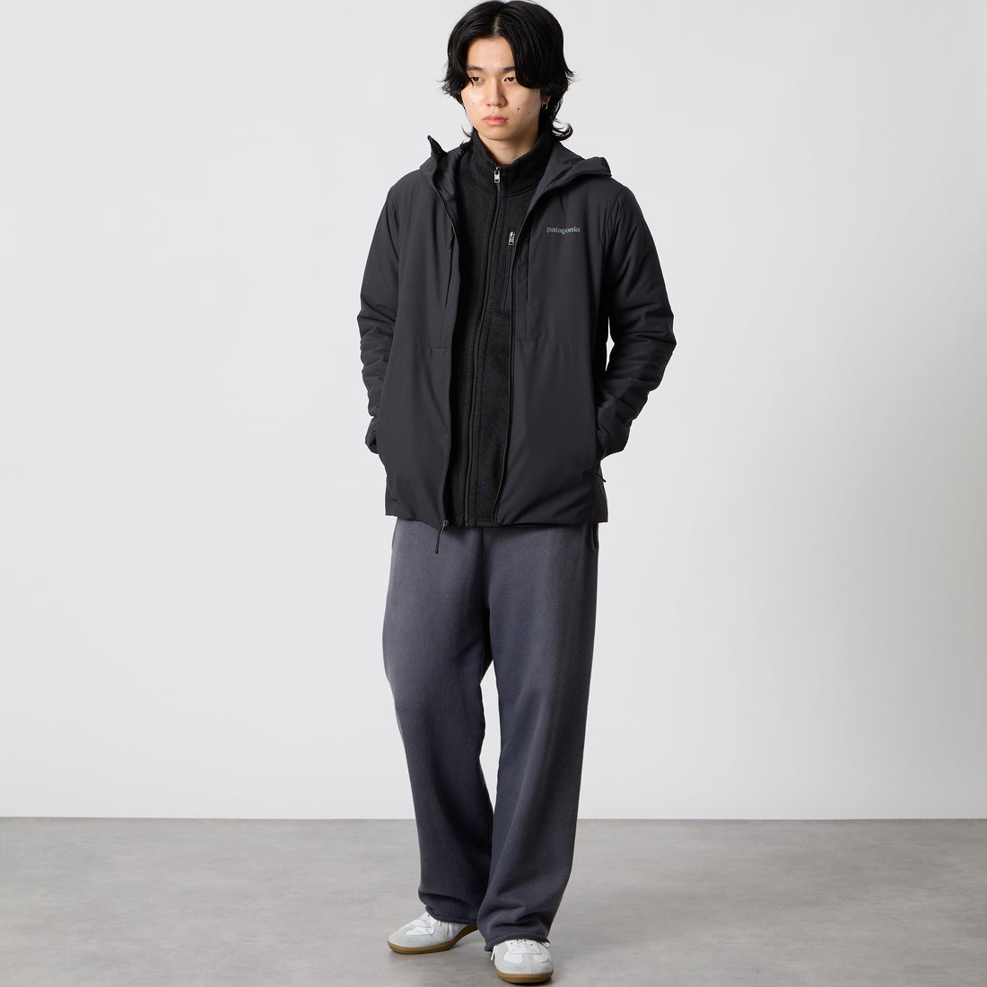 patagonia [パタゴニア] ナノエア ライト フーディ [82880] INBK &&モデル身長：177cm 着用サイズ：M&&