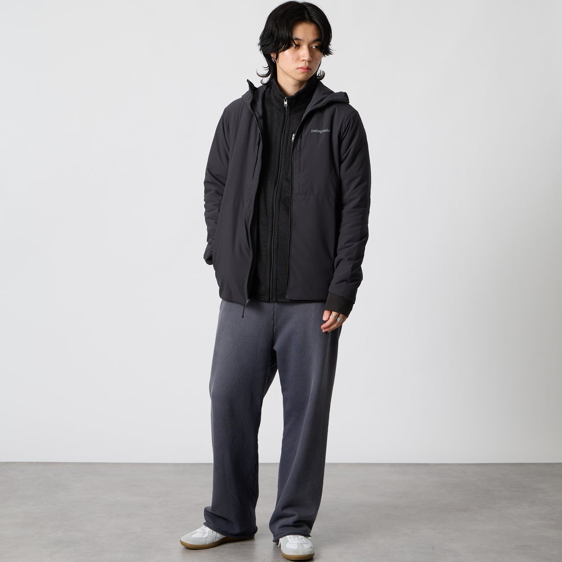 patagonia [パタゴニア] ナノエア ライト フーディ [82880] INBK &&モデル身長：177cm 着用サイズ：M&&