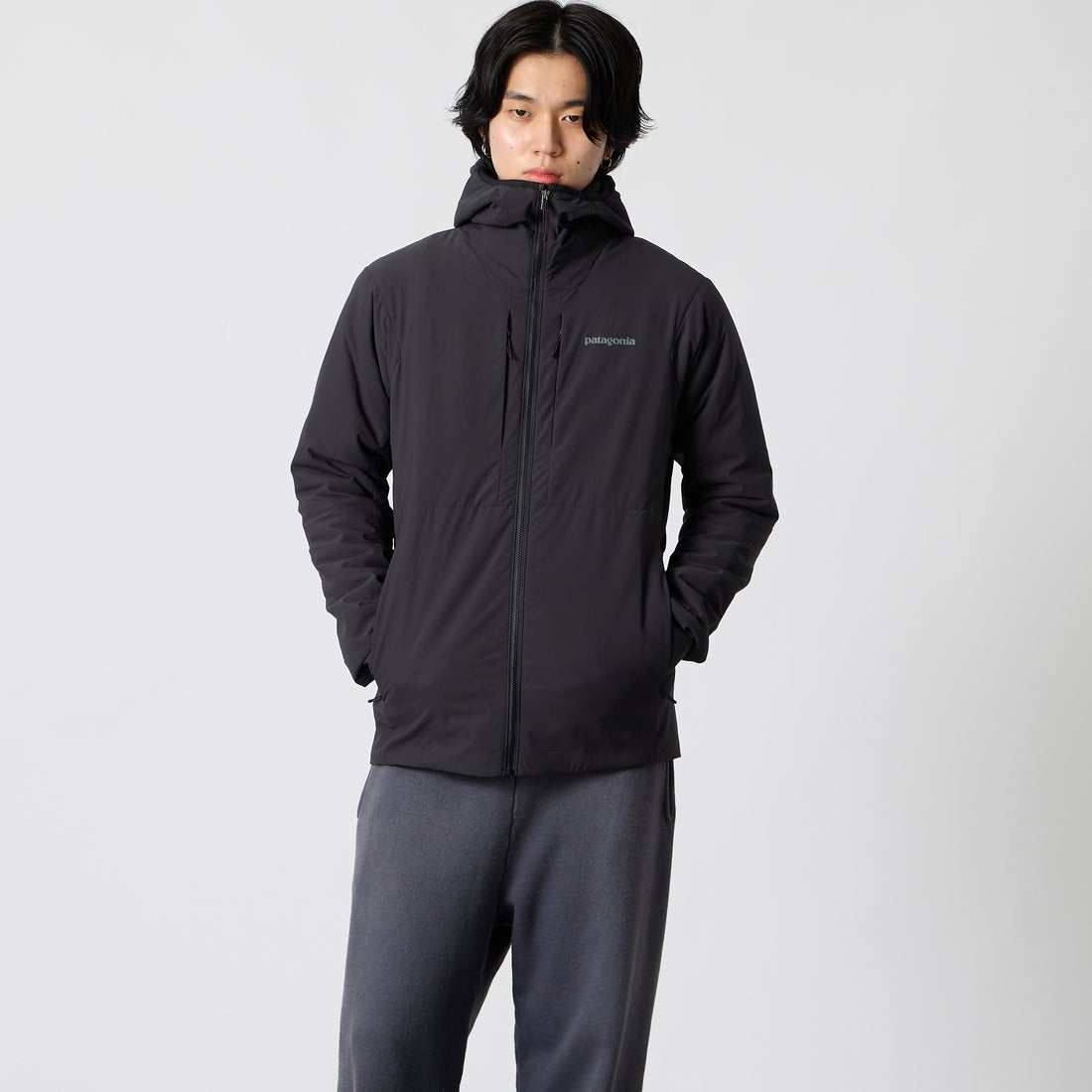 patagonia [パタゴニア] ナノエア ライト フーディ [82880] INBK &&モデル身長：177cm 着用サイズ：M&&
