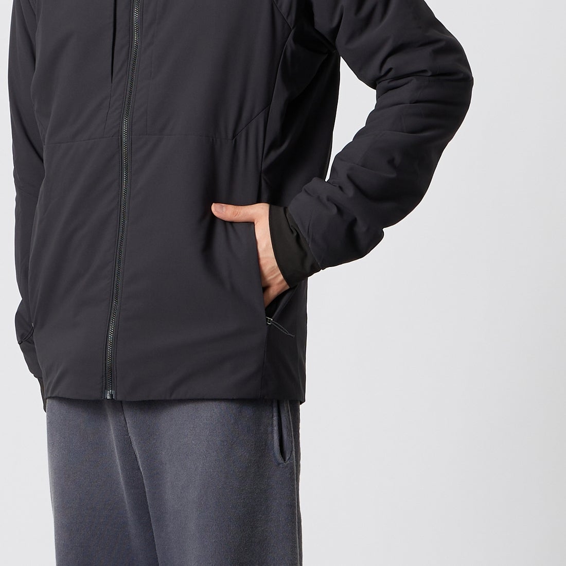 patagonia [パタゴニア] ナノエア ライト フーディ [82880] INBK &&モデル身長：177cm 着用サイズ：M&&