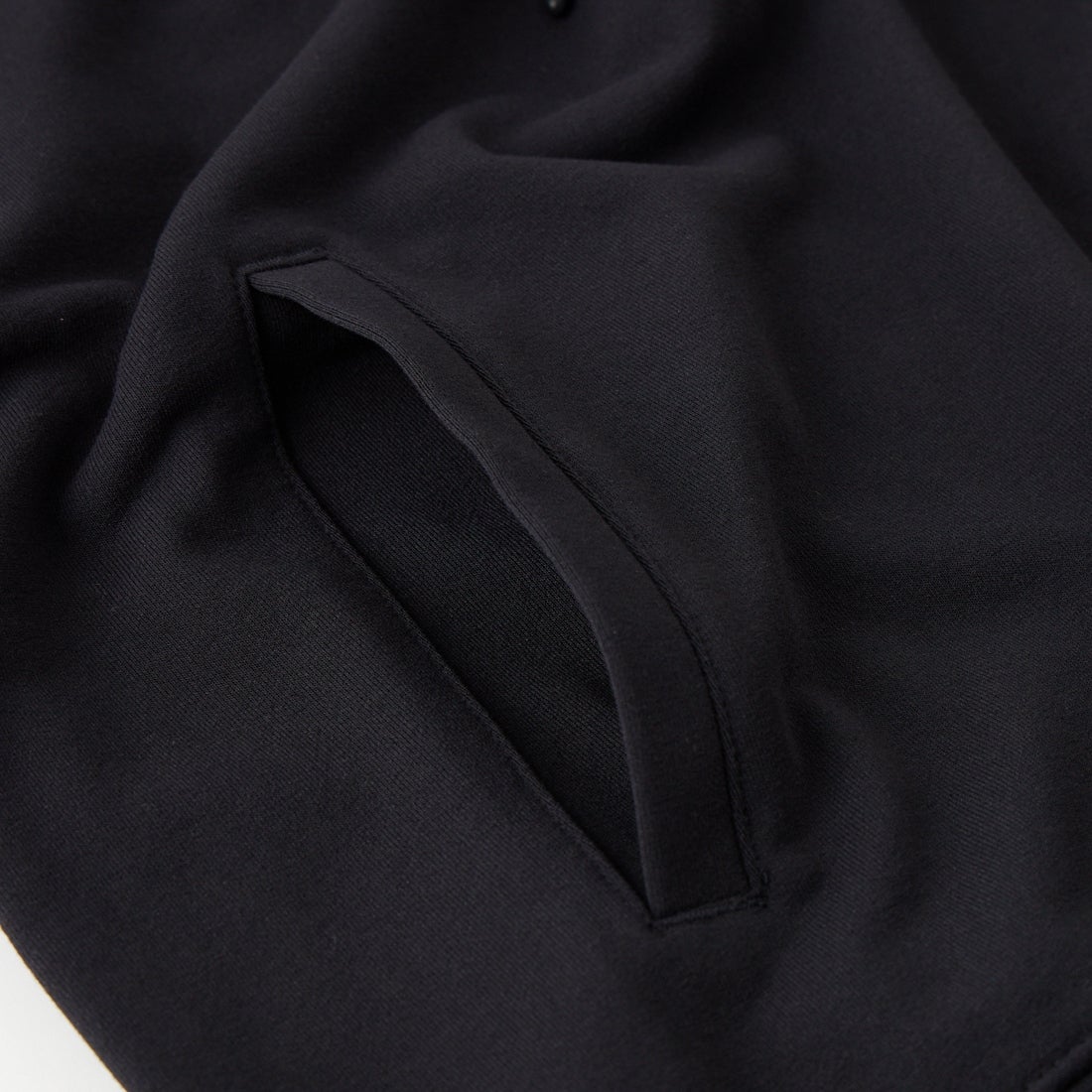 SY32 [エスワイサーティトゥ] 刺繍 オーバーサイズ プルオーバーフーディ [32-26A1-20] BLACK
