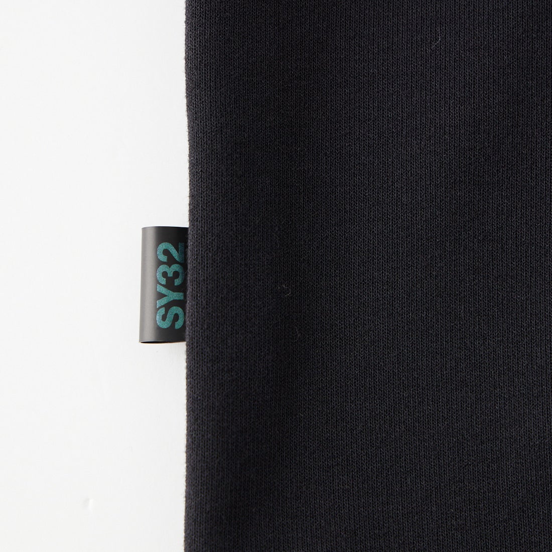 SY32 [エスワイサーティトゥ] 刺繍 オーバーサイズ プルオーバーフーディ [32-26A1-20] BLACK