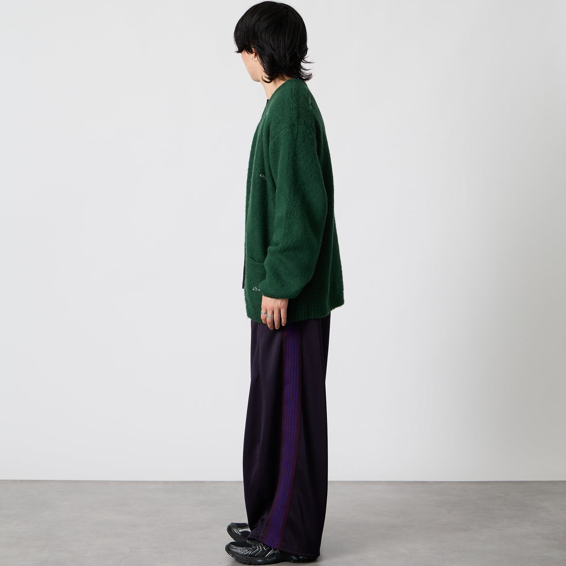 PENNEYS [ぺニーズ] 刺繍カーディガン [PN26F003] GREEN &&モデル身長：177cm 着用サイズ：M&&