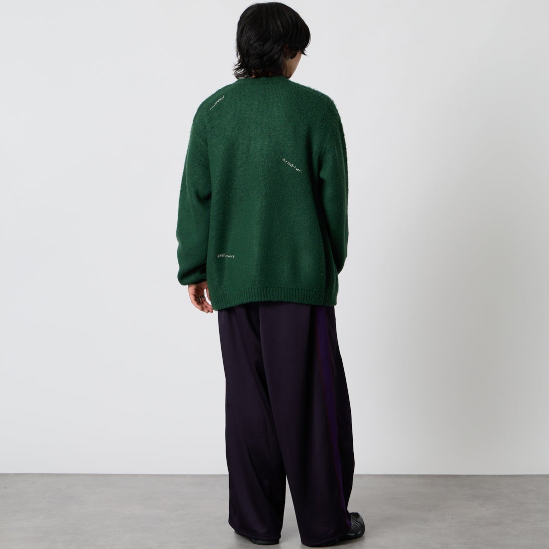 PENNEYS [ぺニーズ] 刺繍カーディガン [PN26F003] GREEN &&モデル身長：177cm 着用サイズ：M&&