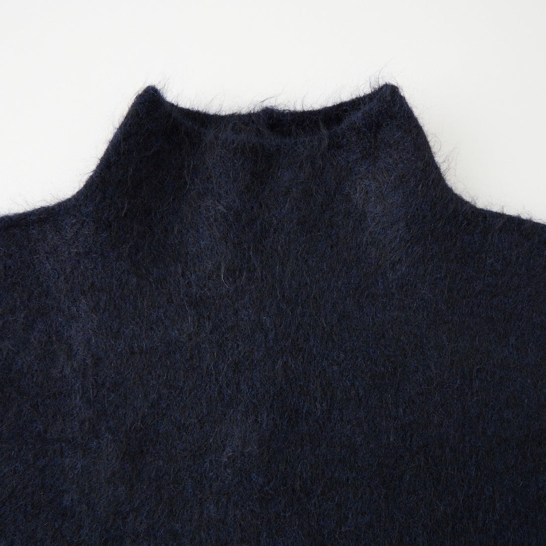 UNFIL [アンフィル] ストレッチスーパーキッドモヘア ネックウォーマー [WXFL-UW134] BLACK NAVY