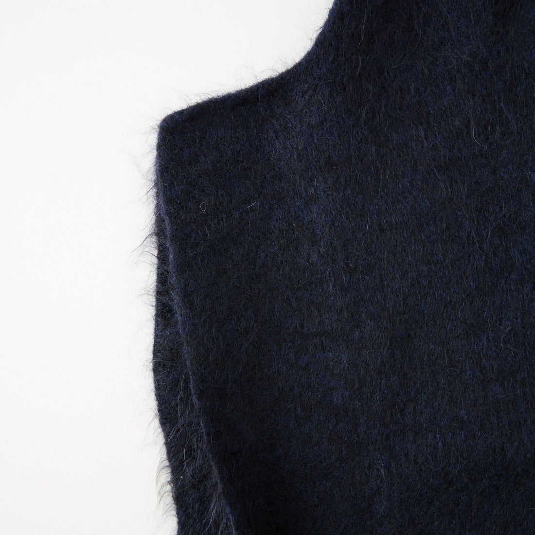 UNFIL [アンフィル] ストレッチスーパーキッドモヘア ネックウォーマー [WXFL-UW134] BLACK NAVY