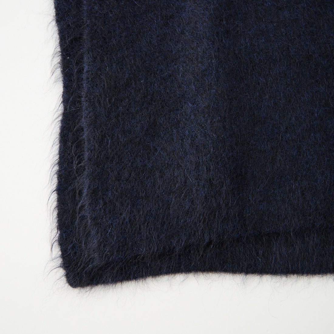 UNFIL [アンフィル] ストレッチスーパーキッドモヘア ネックウォーマー [WXFL-UW134] BLACK NAVY
