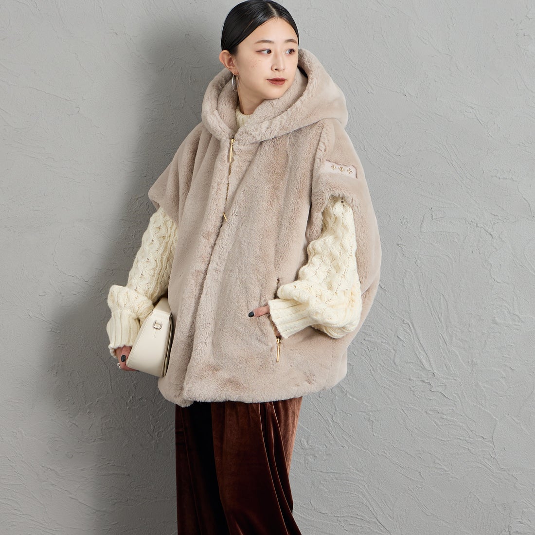 TATRAS [タトラス] GITEGA/ギテガ ボアベスト [LCKA0539033588] L.GRAY &&モデル身長：150cm 着用サイズ：2&&
