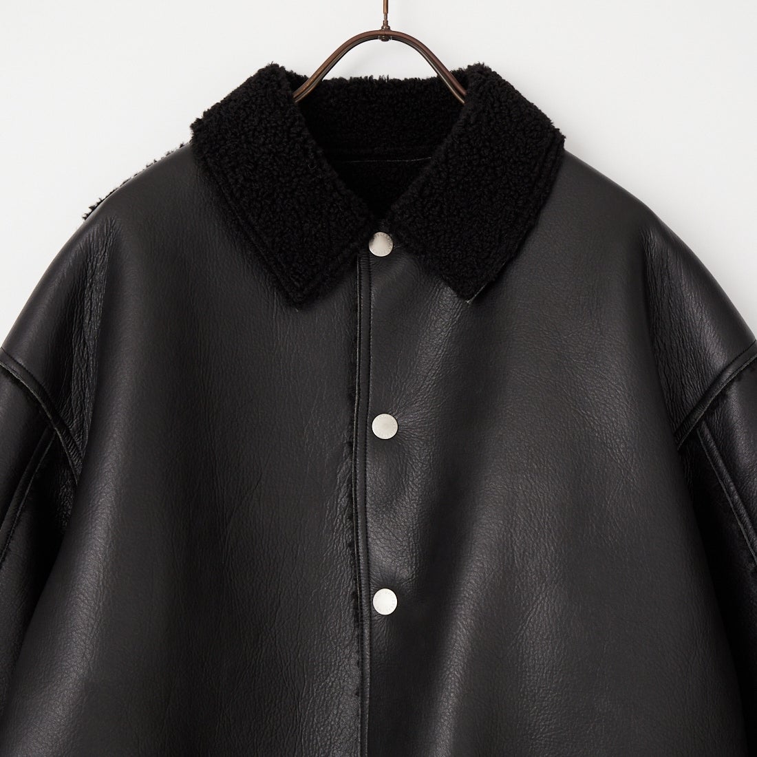 UNIVERSAL OVERALL [ユニバーサルオーバーオール] 別注 リバーシブル フェイクレザー ボアジャケット [U2633413IN-JF] BLACK